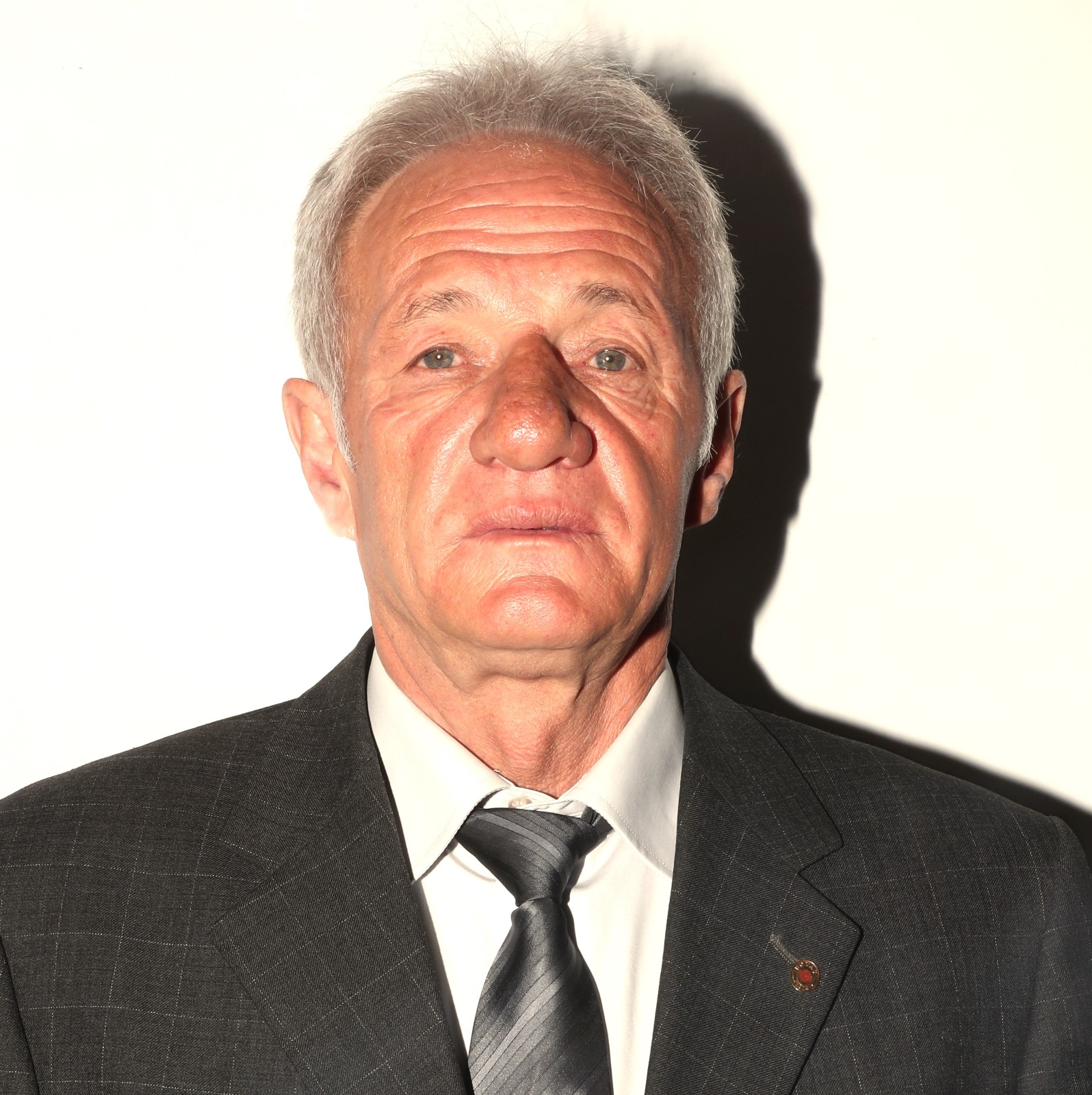 İBRAHİM ÖZKAN