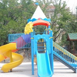 HACIVELİ MAHALLESİNE ÇOCUK PARKI